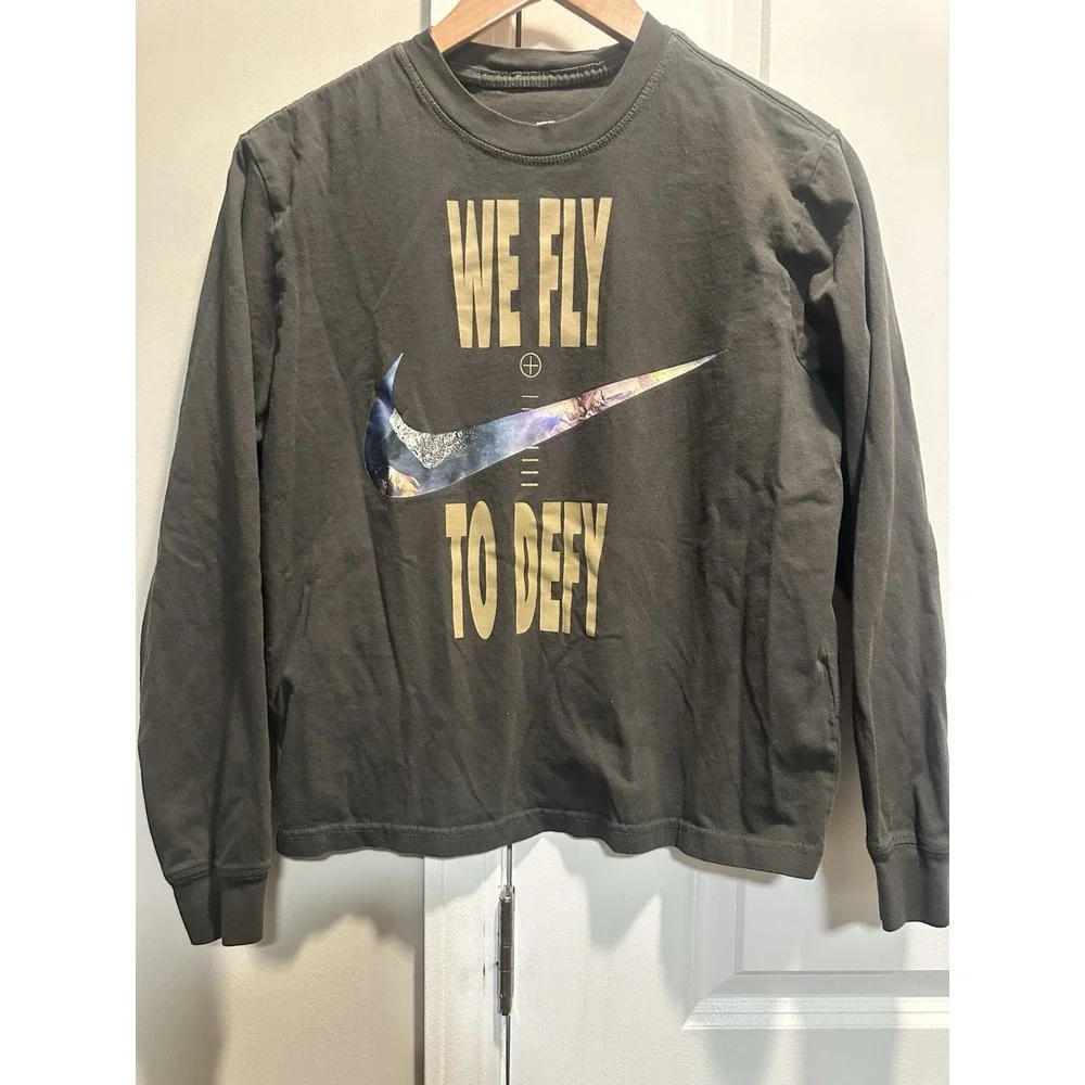 Nike Women's Long Sleeve Fly‎ To Defy Tee Loose XS